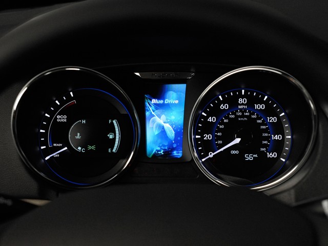 Hyundai Sonata Hybrid photo 45