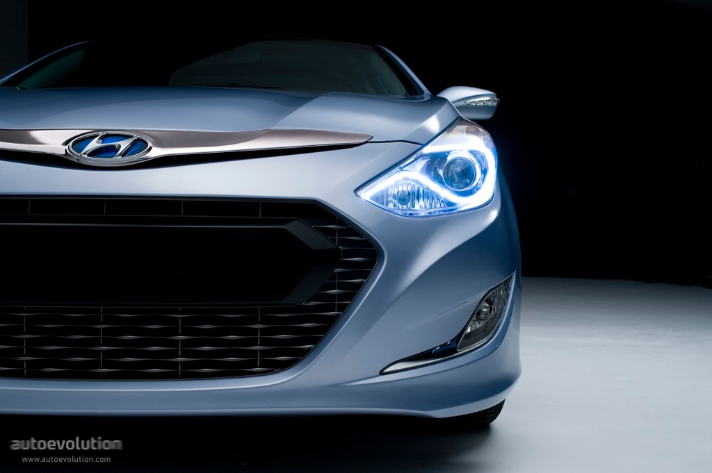 Hyundai Sonata Hybrid photo 5