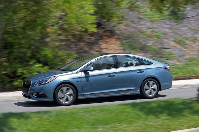 Hyundai Sonata Hybrid Foto 2