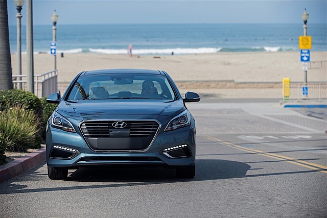 Hyundai Sonata Hybrid Foto 11
