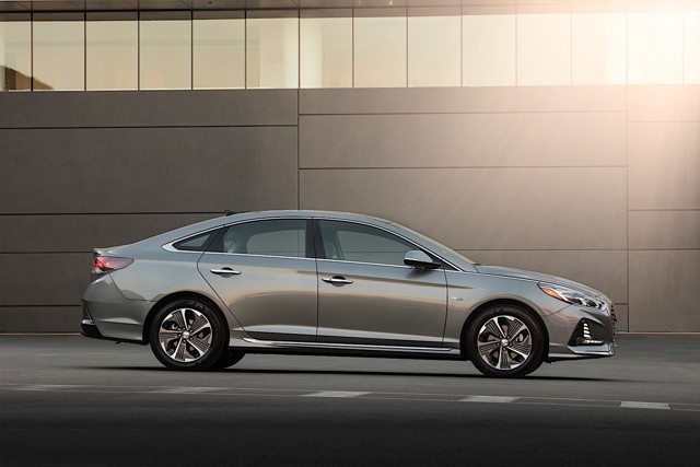 Hyundai Sonata Hybrid foto 9