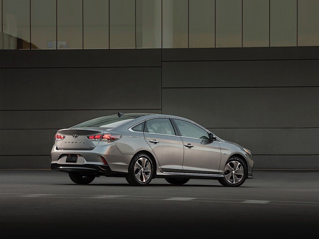 Hyundai Sonata Hybrid foto 10