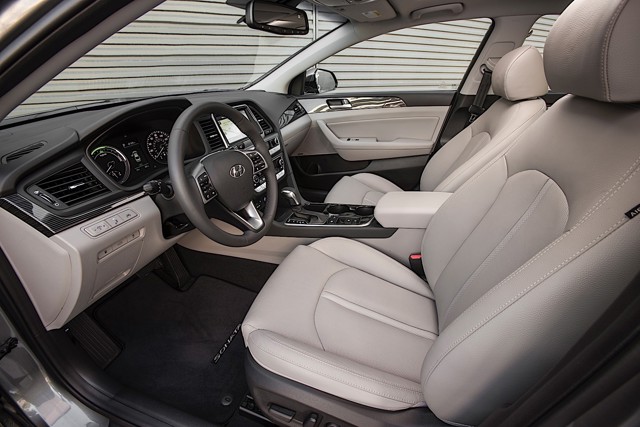 Hyundai Sonata Hybrid foto 12