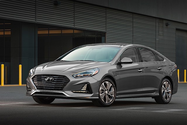 Hyundai Sonata Hybrid foto 1