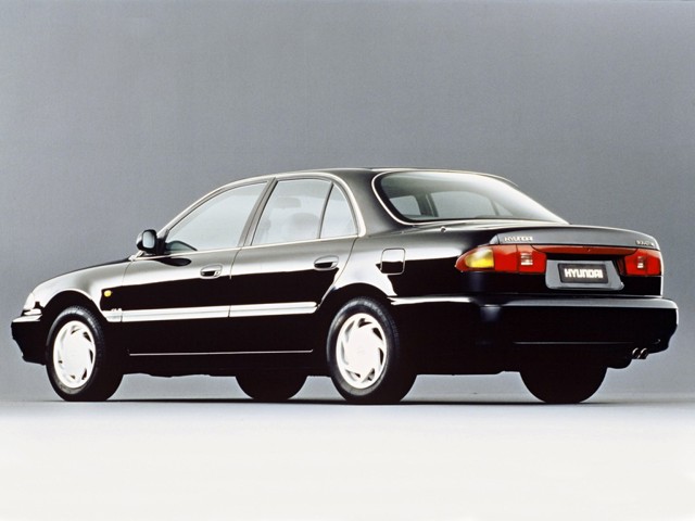 Hyundai Sonata photo 3