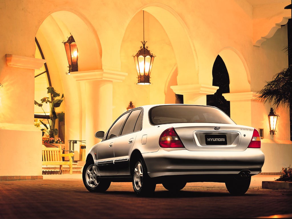 Hyundai Sonata photo 6