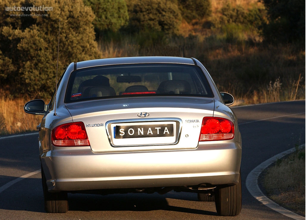 Hyundai Sonata photo 6