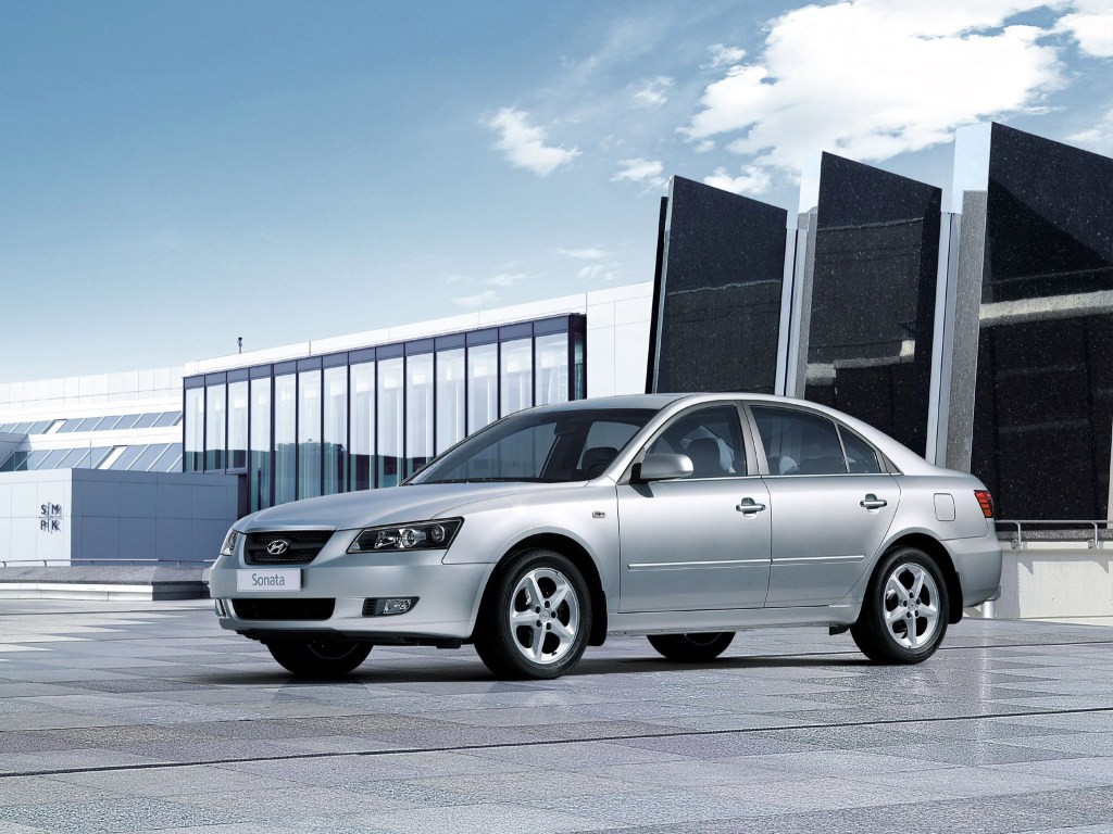 Hyundai Sonata photo 6