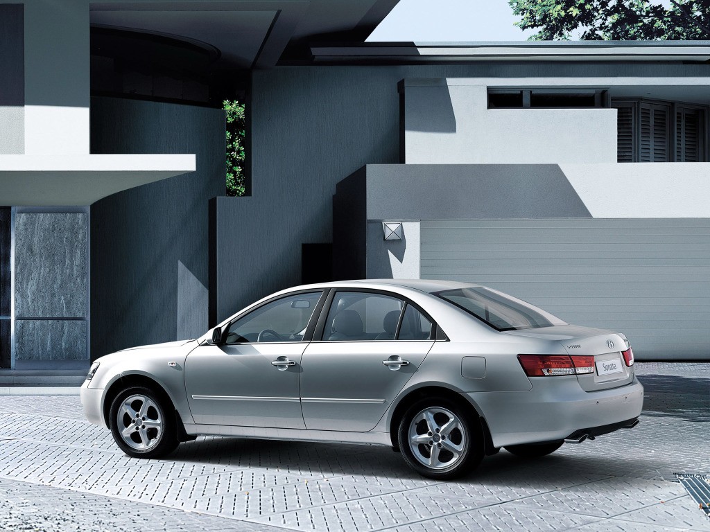Hyundai Sonata photo 9