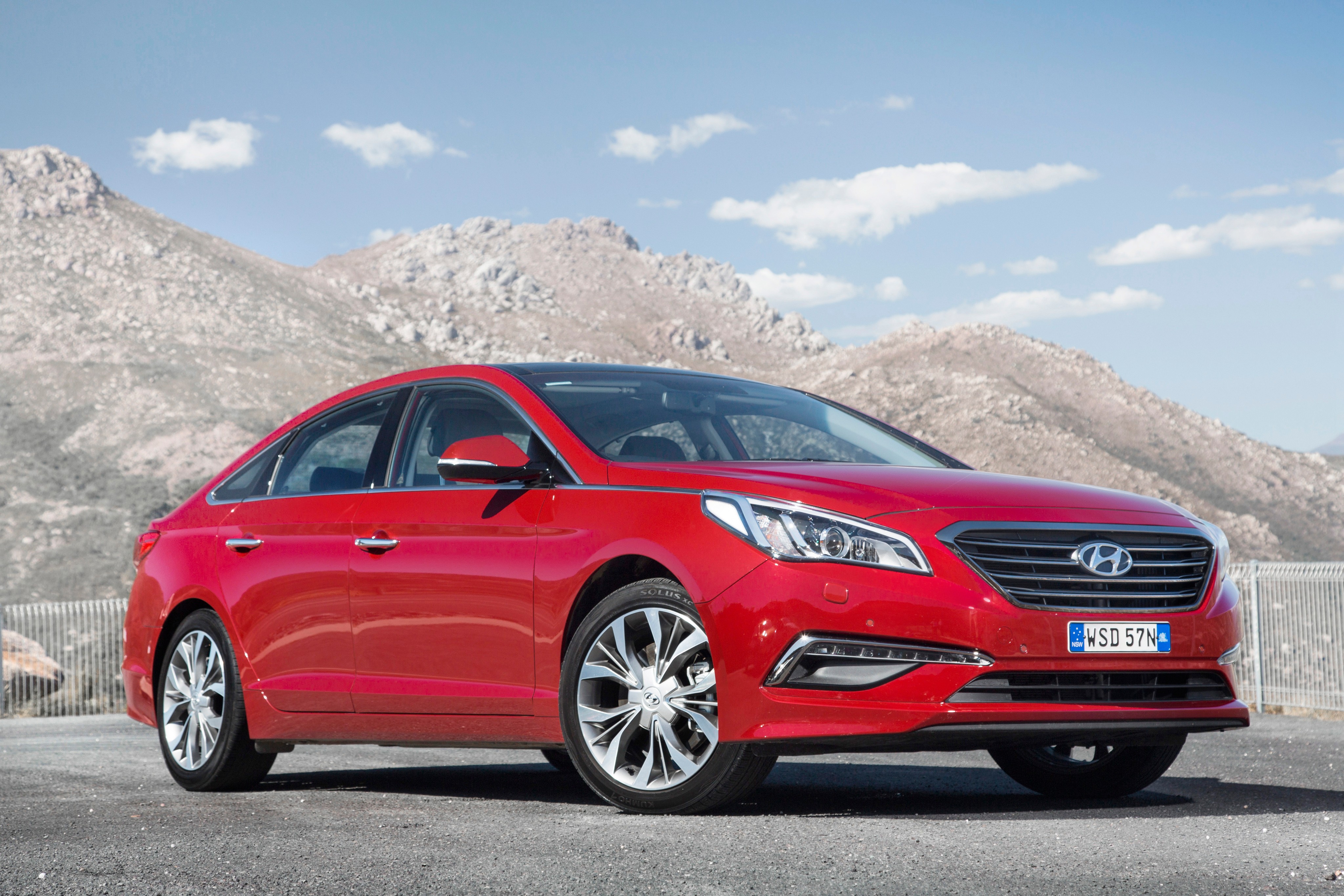 Hyundai Sonata photo 12