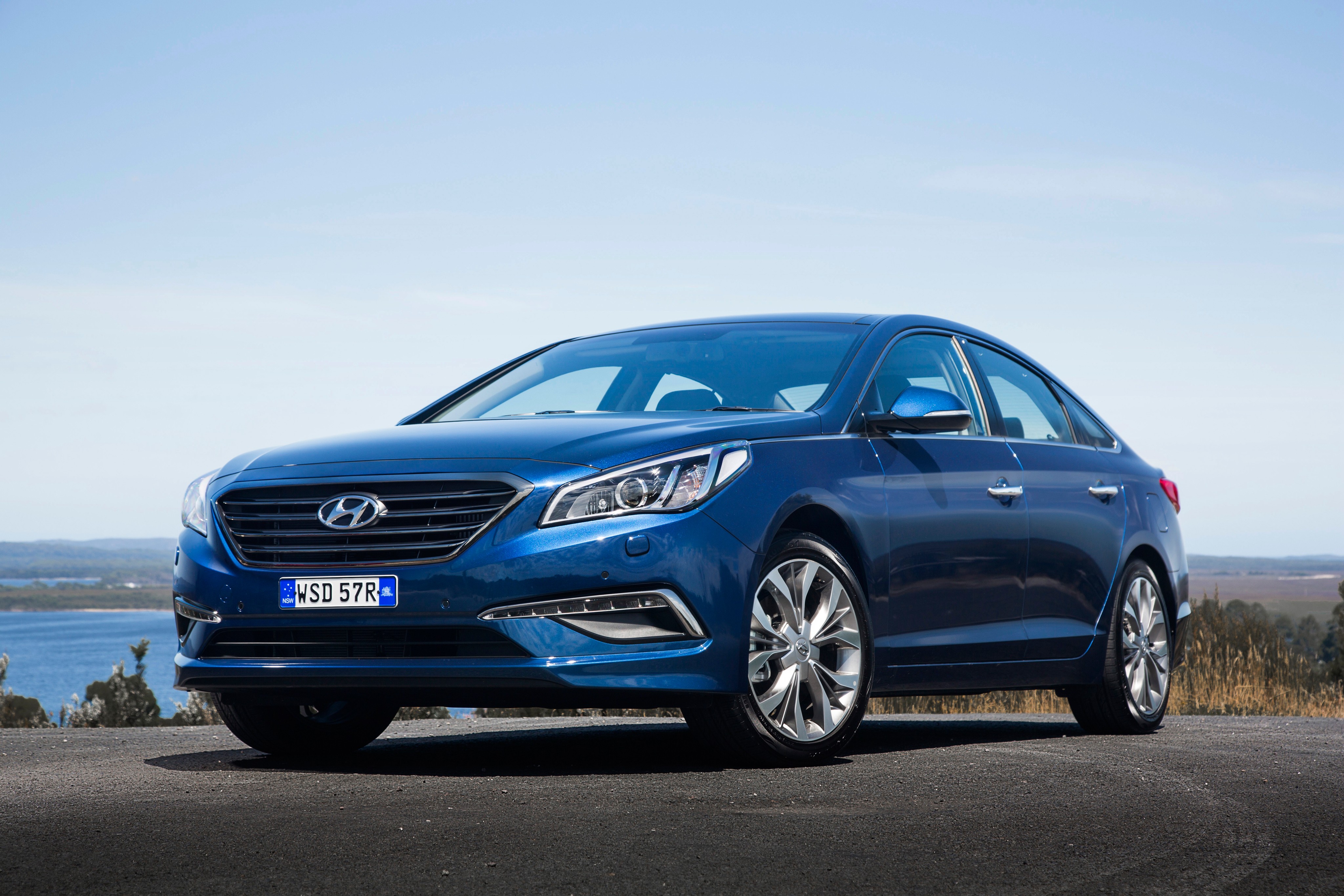 Hyundai Sonata photo 16