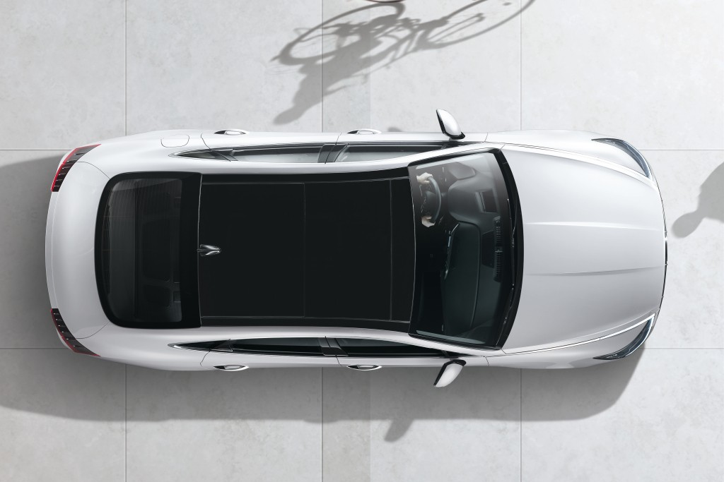 Hyundai Sonata photo 9