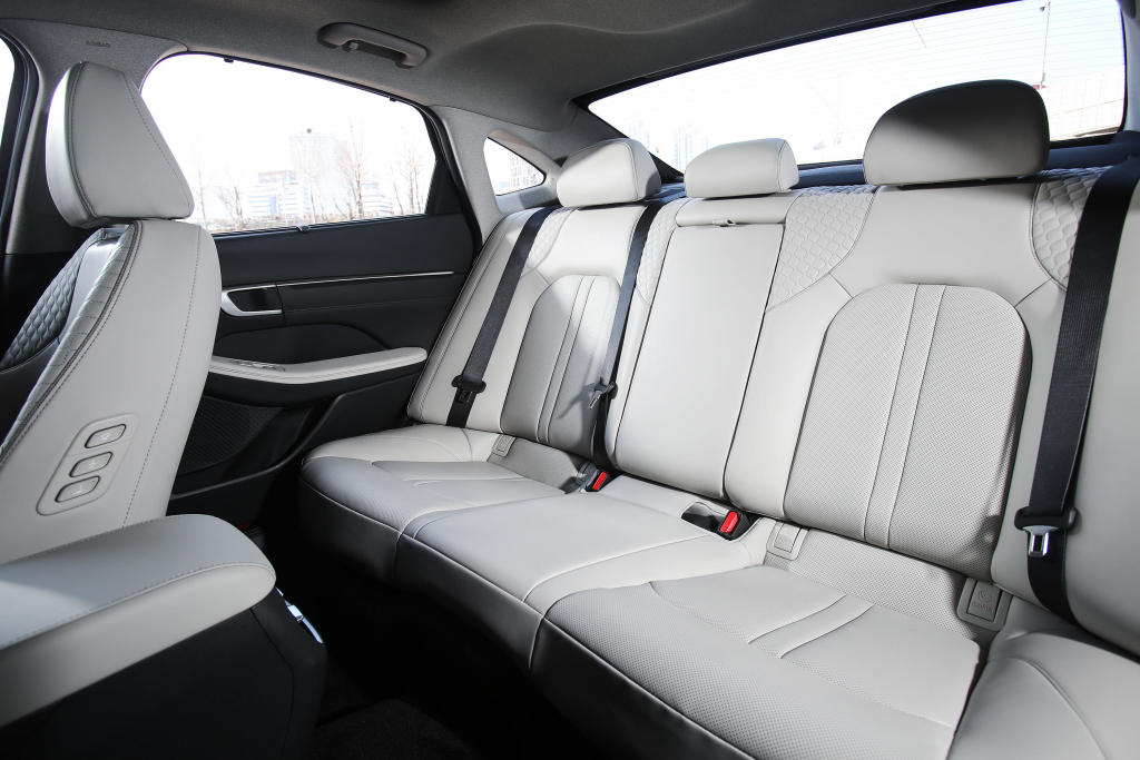 Hyundai Sonata photo 64