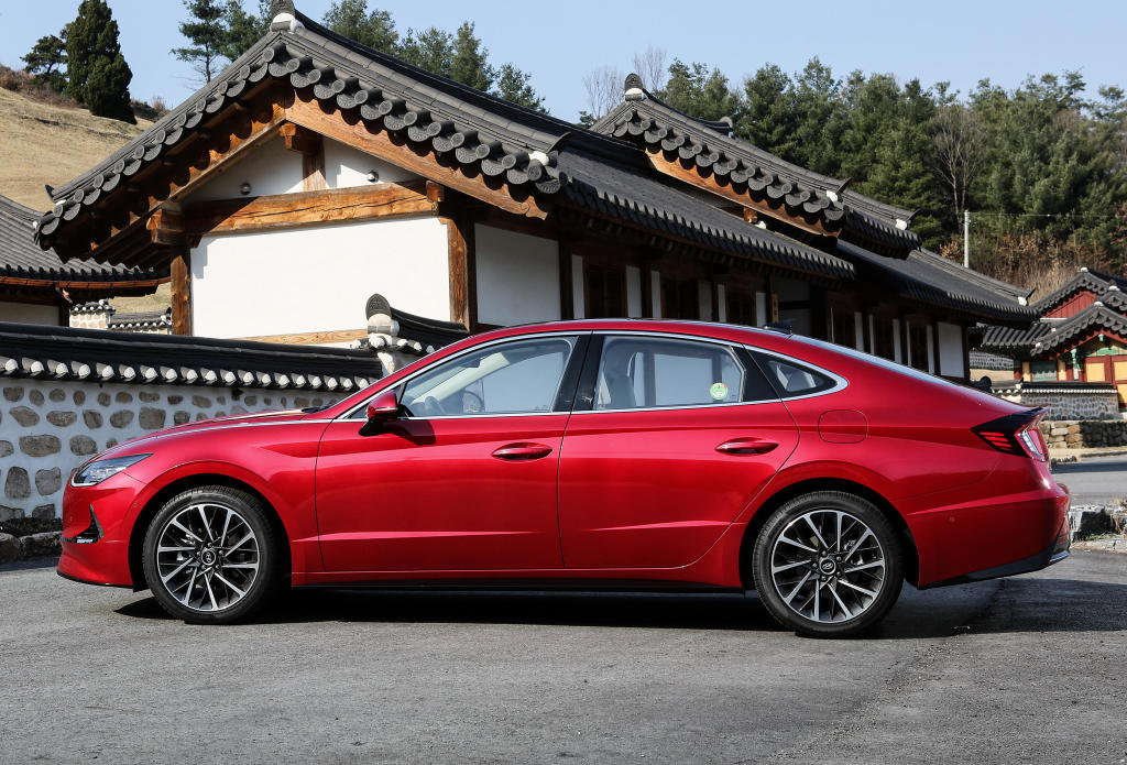 Hyundai Sonata photo 14