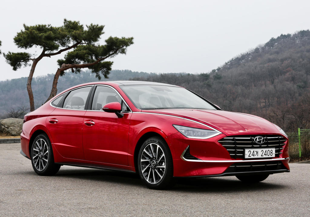 Hyundai Sonata photo 16