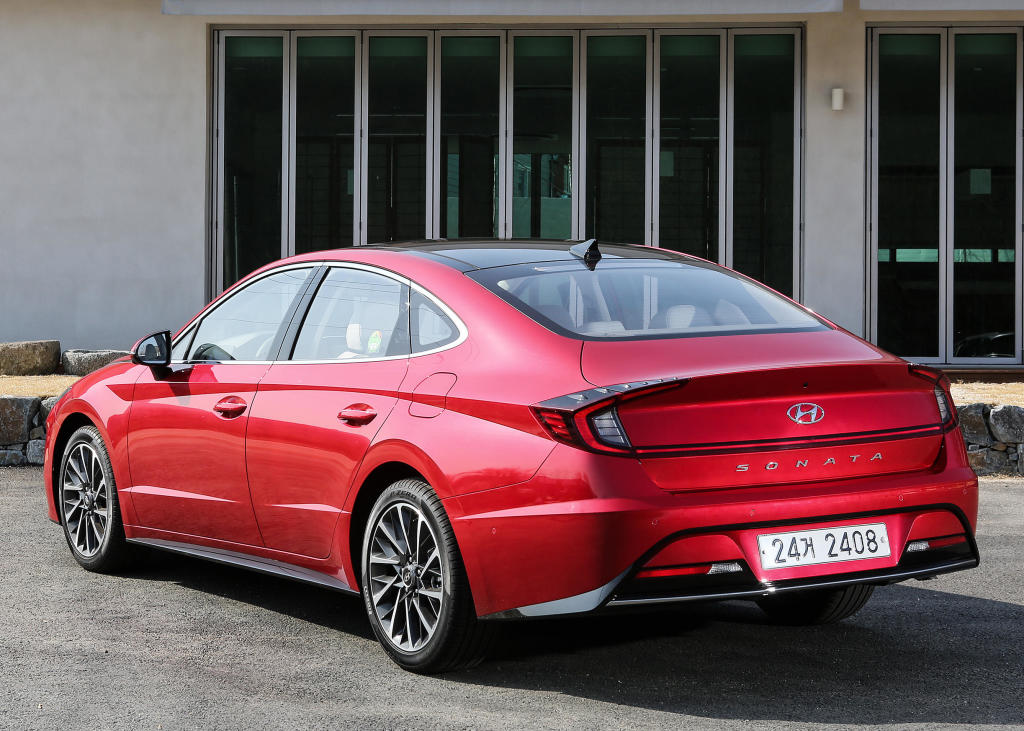 Hyundai Sonata photo 20