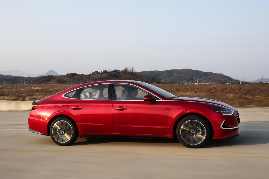 Hyundai Sonata photo 21