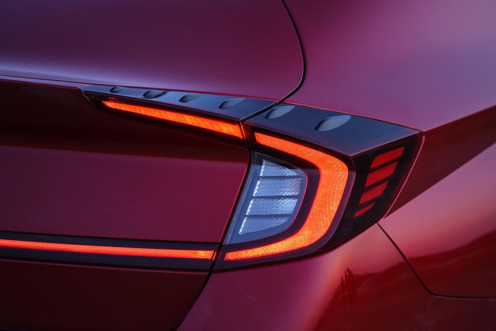 Hyundai Sonata photo 23