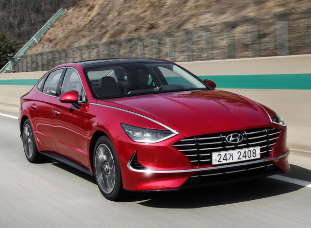 Hyundai Sonata photo 25