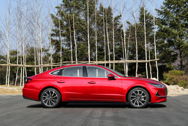 Hyundai Sonata photo 27