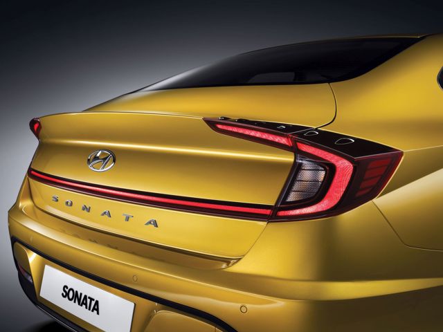 Hyundai Sonata photo 5