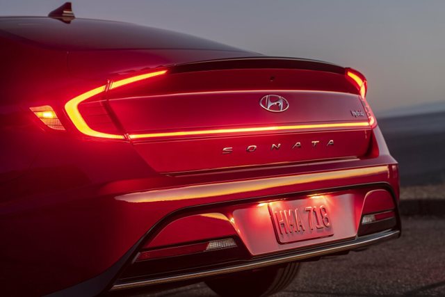 Hyundai Sonata photo 32