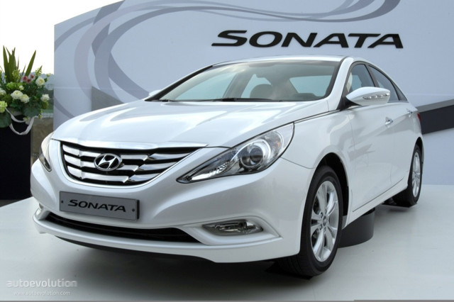 Hyundai Sonata foto 1