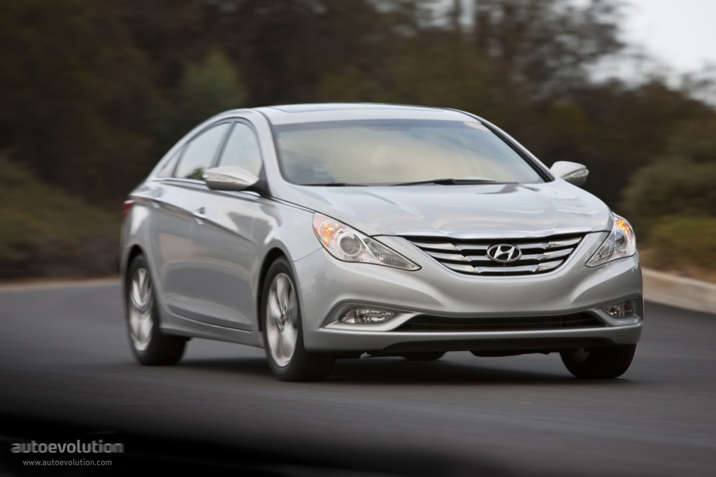 Hyundai Sonata photo 9