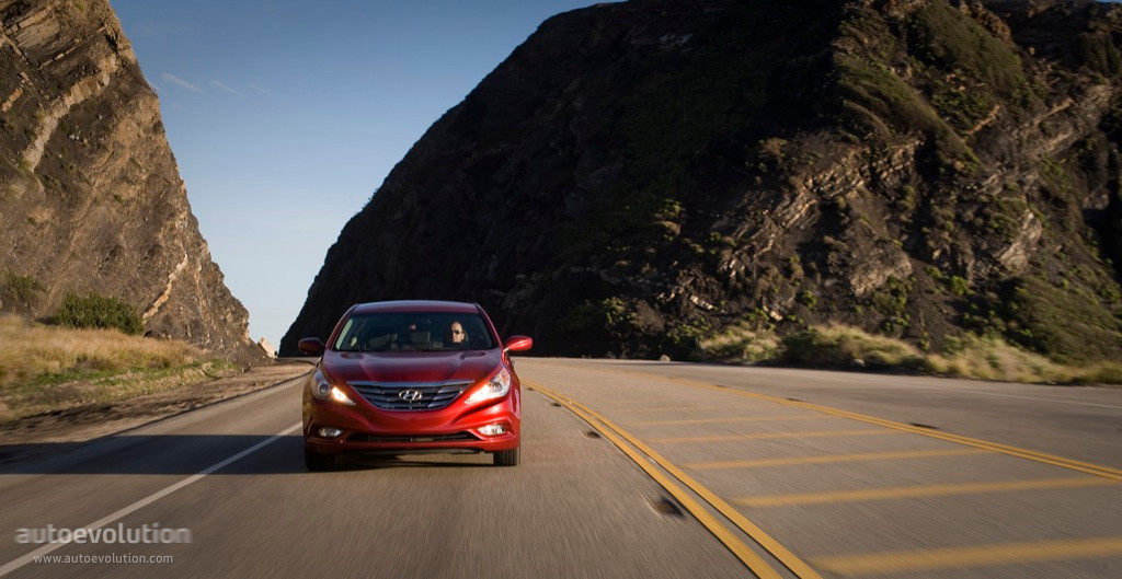 Hyundai Sonata photo 12