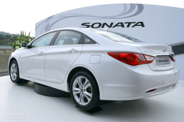Hyundai Sonata foto 2