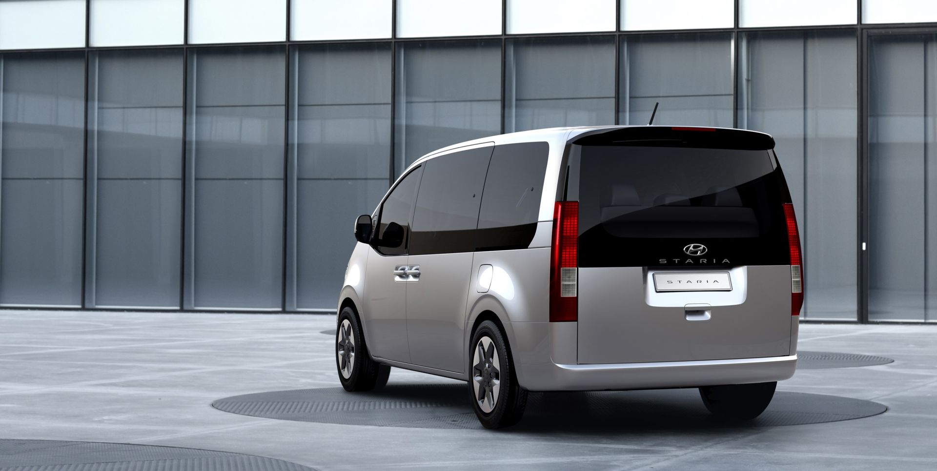 Hyundai Staria photo 9