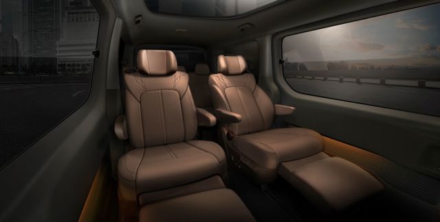 Hyundai Staria photo 11