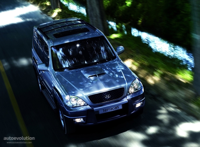 Hyundai Terracan photo 1
