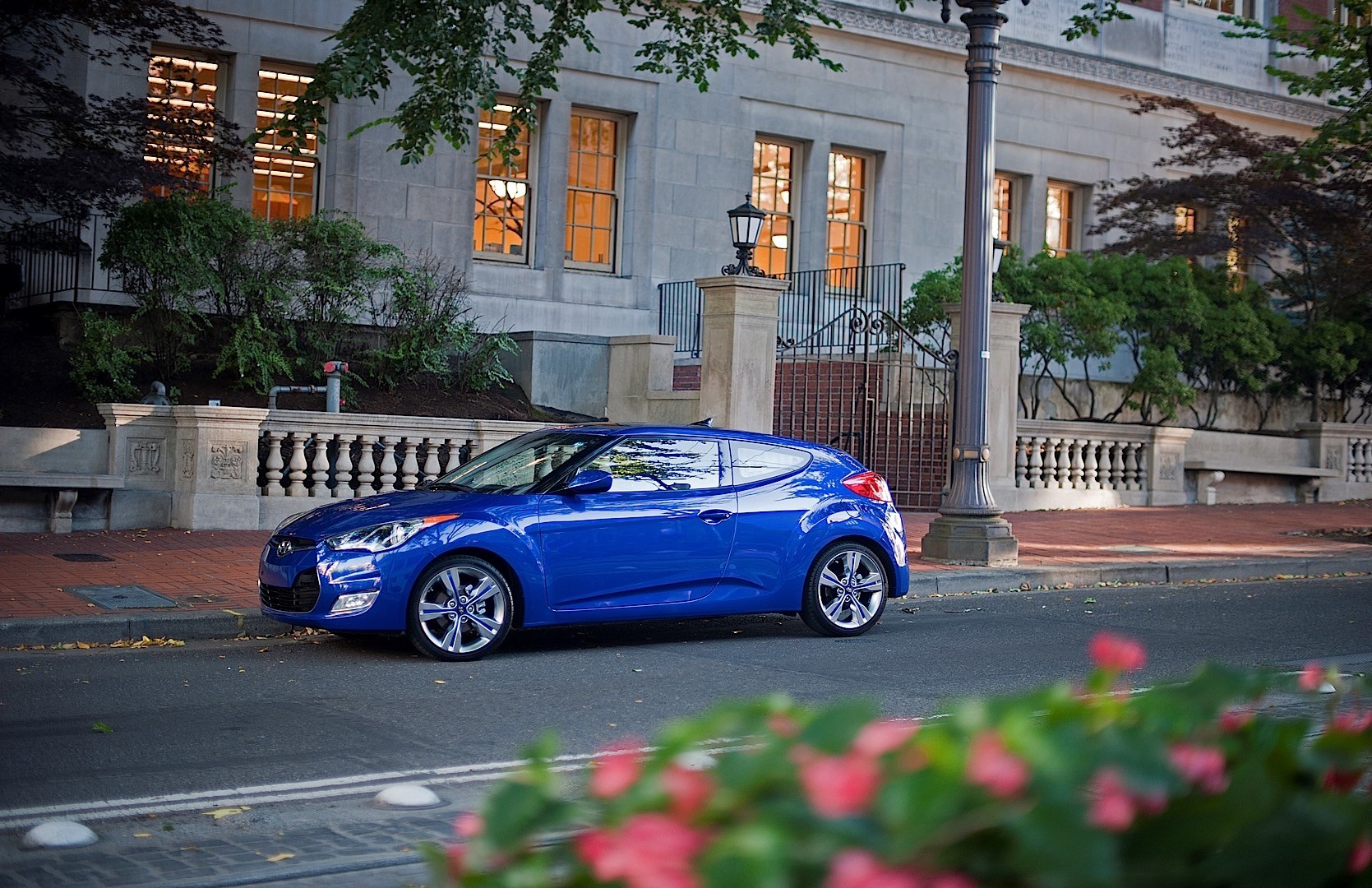 Hyundai Veloster photo 17