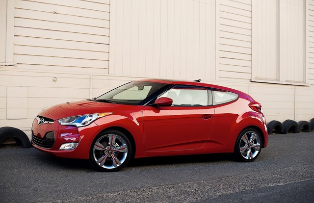 Hyundai Veloster photo 30