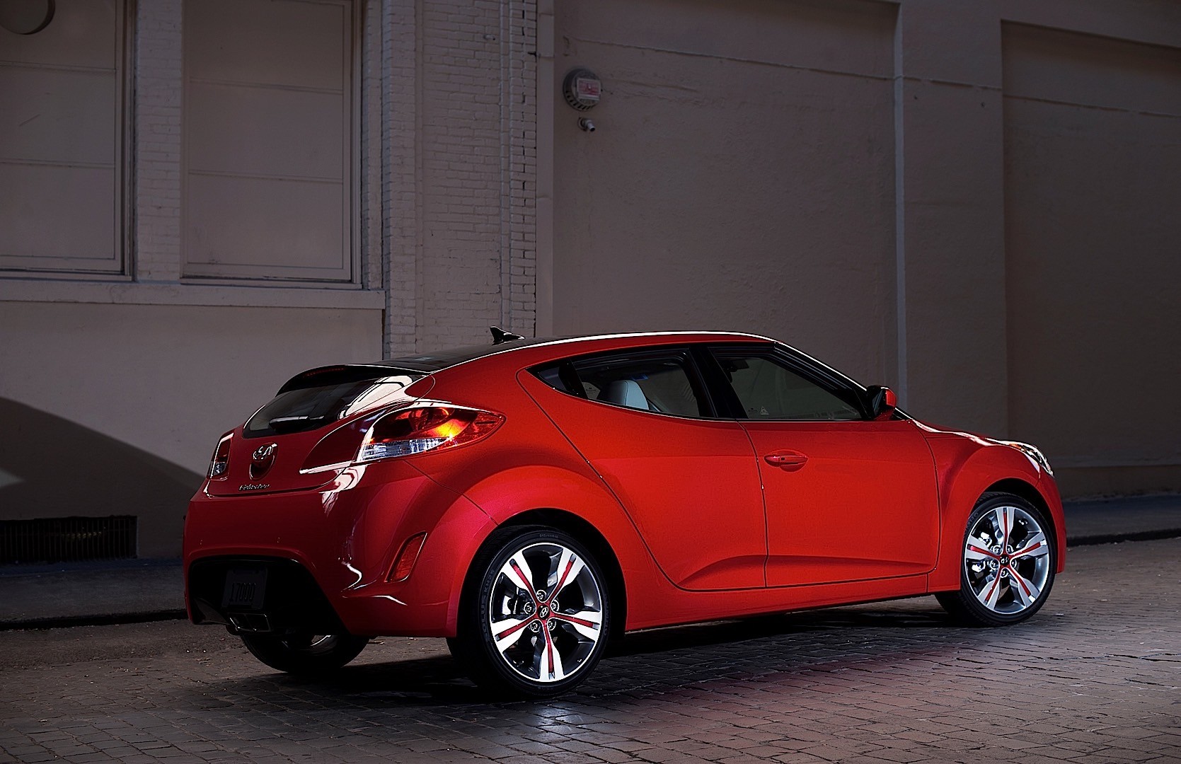 Hyundai Veloster photo 34