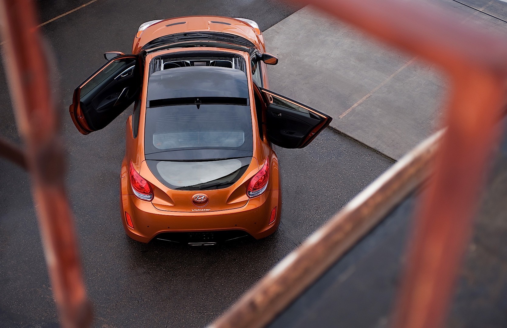 Hyundai Veloster photo 39