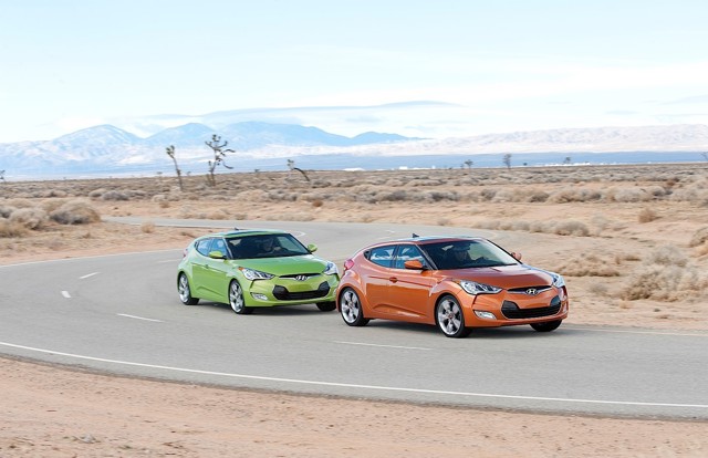 Hyundai Veloster photo 46