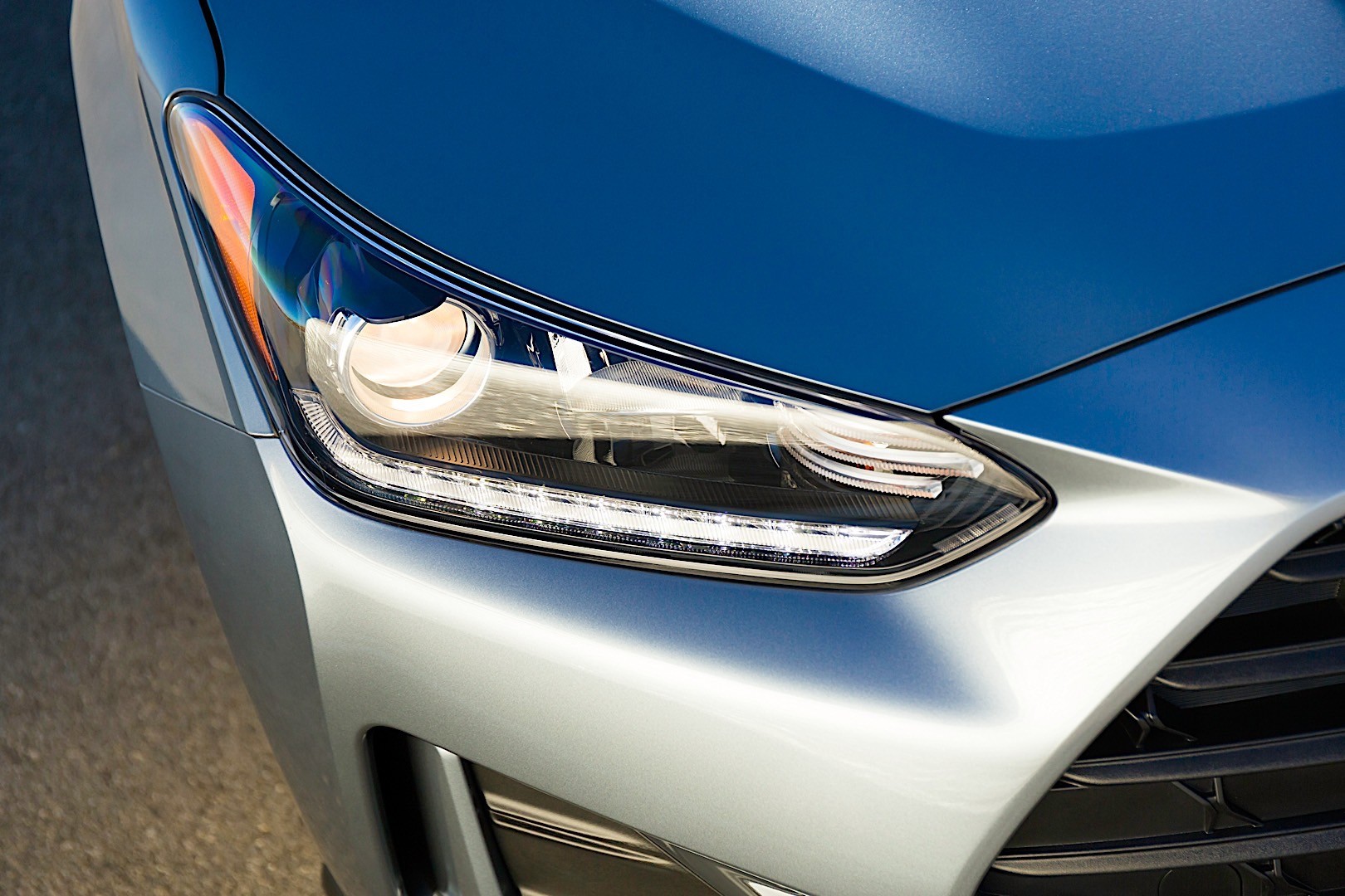 Hyundai Veloster photo 9