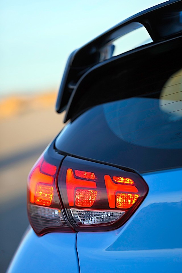 Hyundai Veloster foto 22