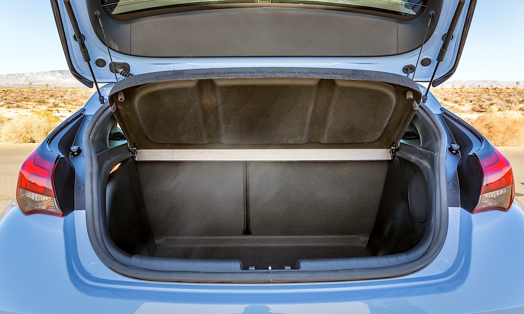 Hyundai Veloster photo 36