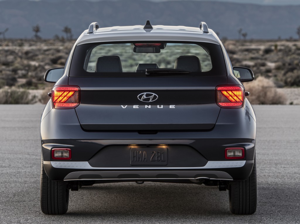 Hyundai Venue photo 14