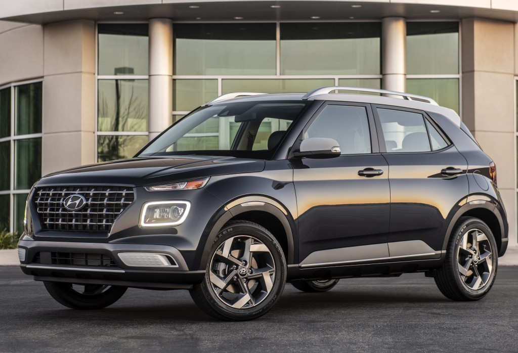 Hyundai Venue photo 21