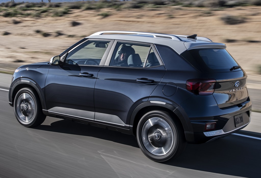 Hyundai Venue photo 25