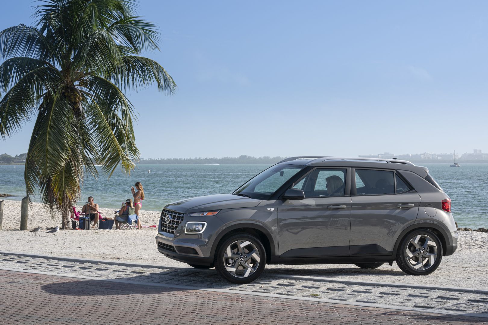 Hyundai Venue photo 32