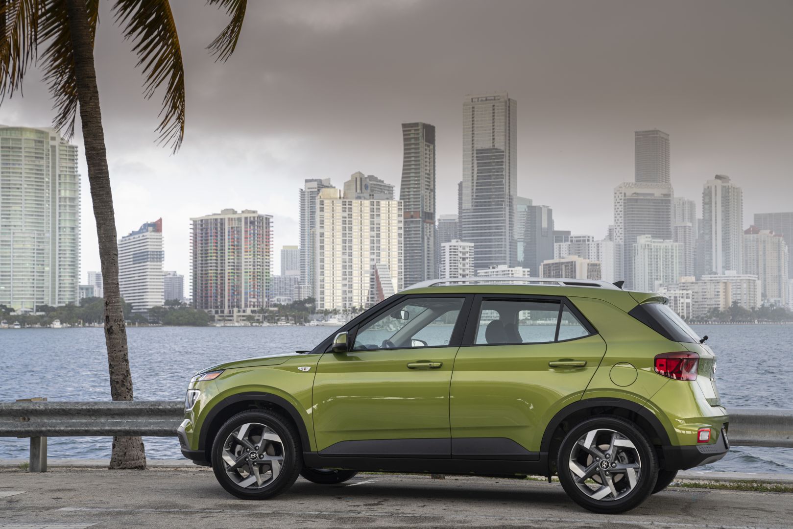 Hyundai Venue photo 34