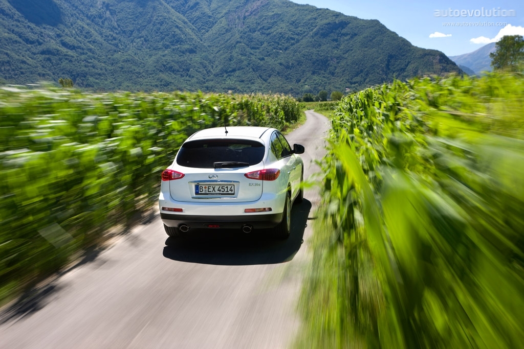 Infiniti Ex photo 19