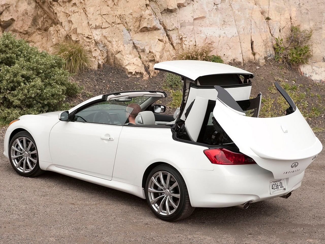 Infiniti G Convertible photo 26