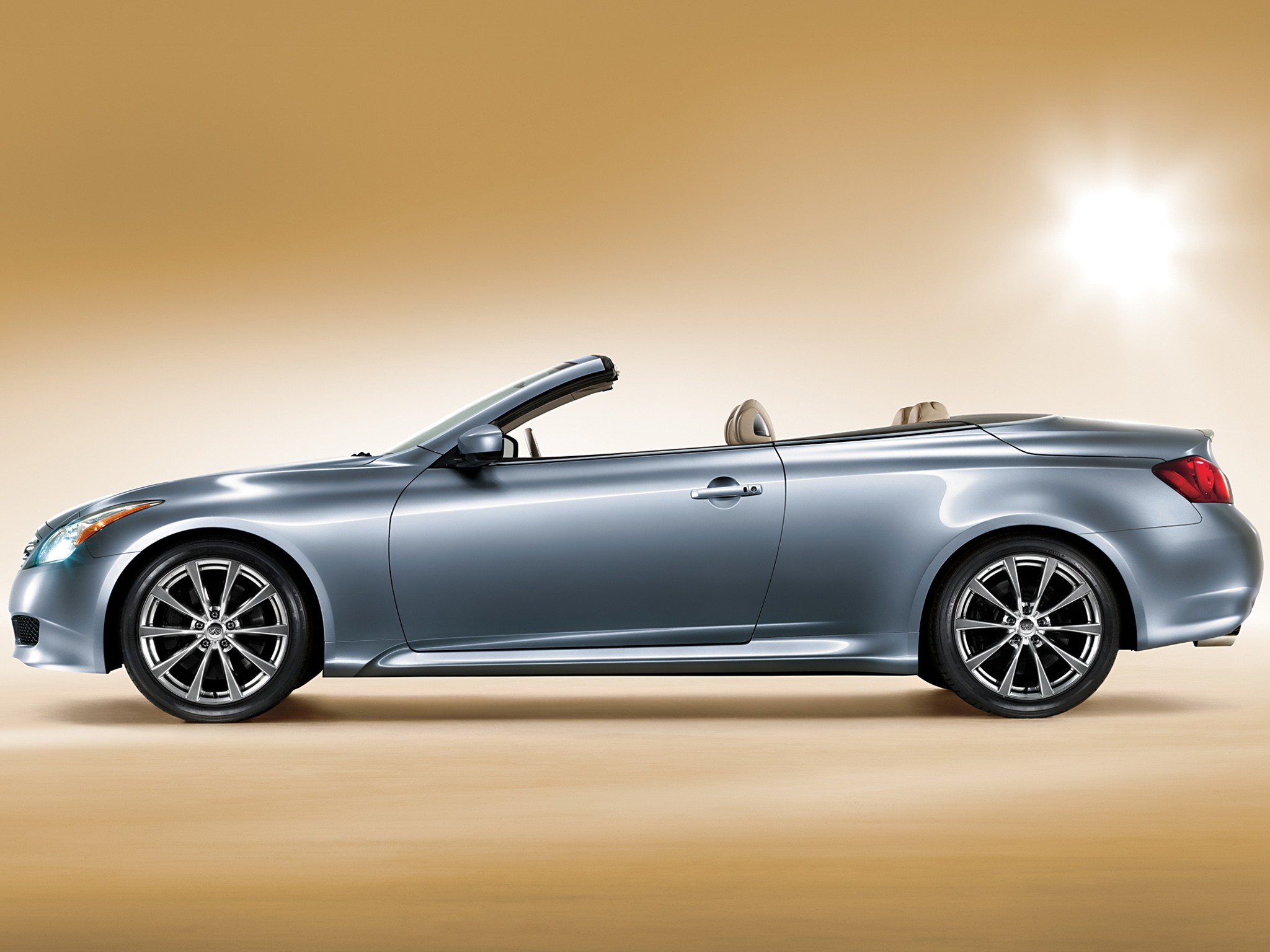 Infiniti G Convertible photo 28