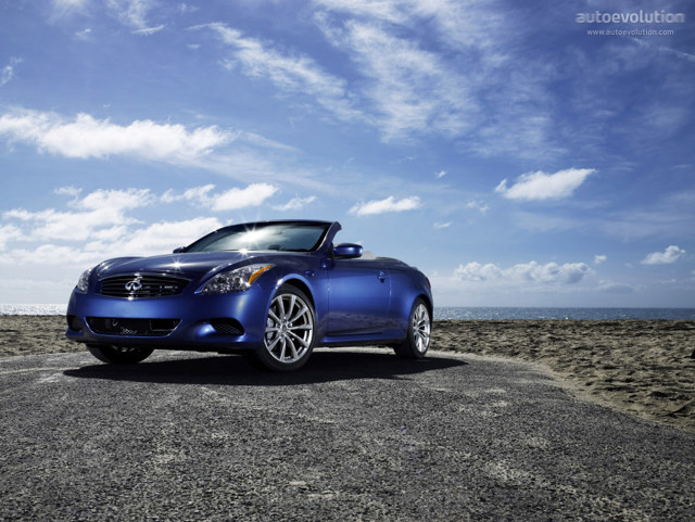 Infiniti G Convertible photo 2